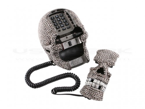 diamondskullphone3-500x375