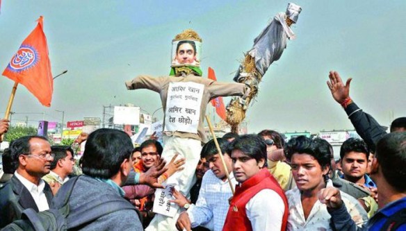 435490-shivsena-aamirkhan