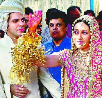 Image result for karisma kapoor wedding