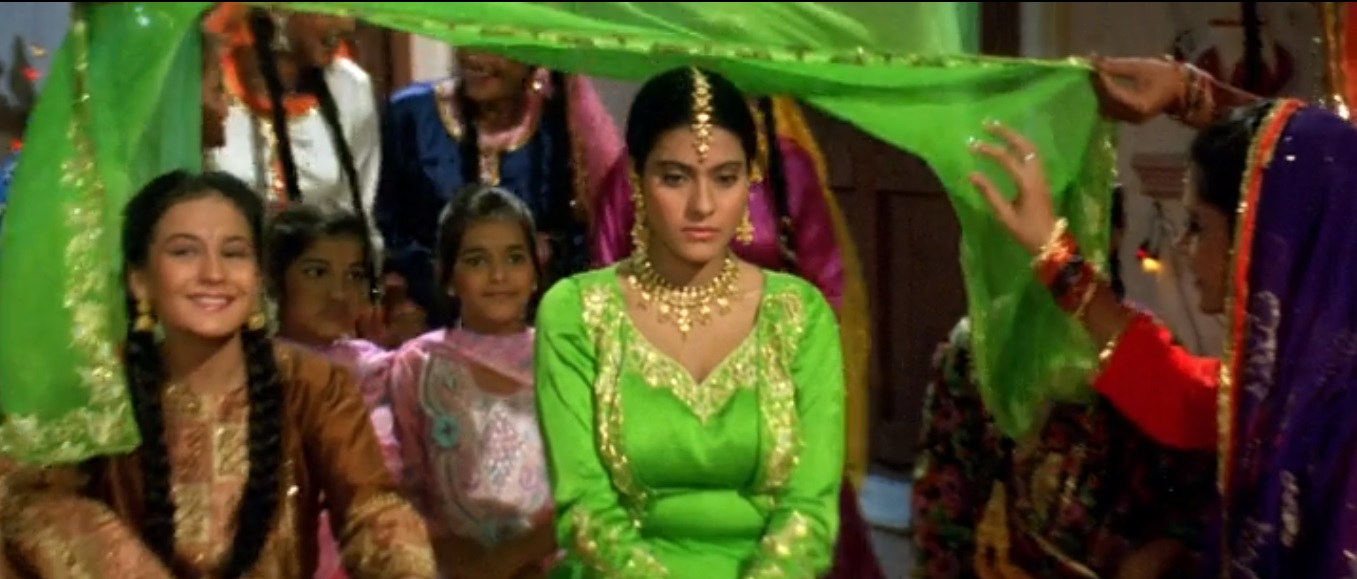 DDLJ Scene By Scene Part 38: Mehndi Lagake Rakne, the Opening |  dontcallitbollywood
