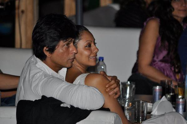 Image result for shahrukh khan gauri candid