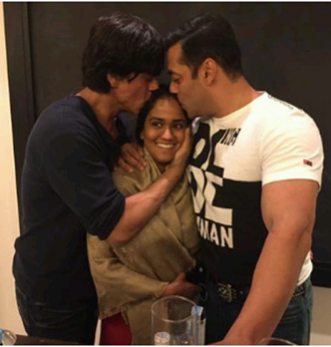 Image result for salman shahrukh arpita