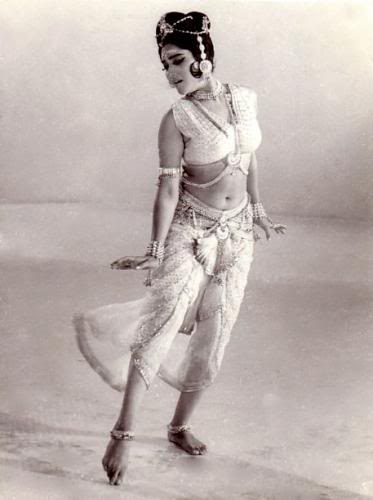 DJ Carl Hamm's Blog *~*~*~*~*~: Vyjayanthimala - dance champion of Indian  cinema