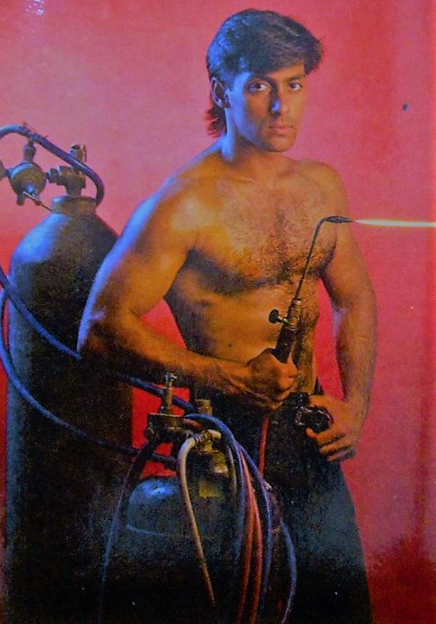 Shirtless Bollywood Men: Salman Khan: Wax On Wax Off?